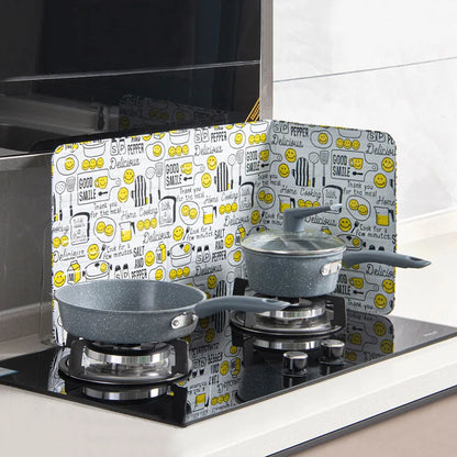 Foldable Aluminum‑Foil Kitchen Oil Splash Guard, High‑Temp Heat‑Insulating Grease Shield, Easy‑Clean Hob Surface Stain‑Resistant
