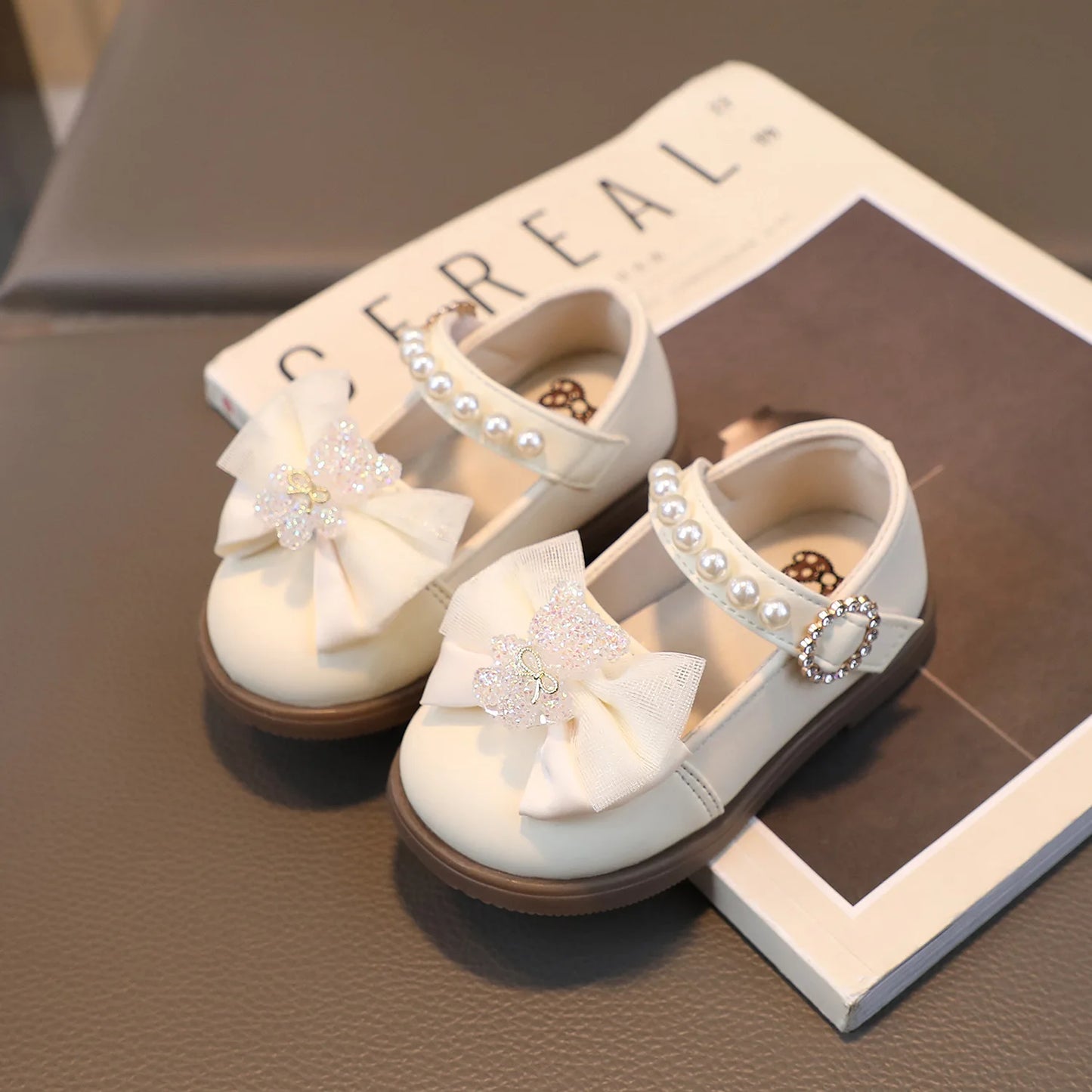 Baby Girl Leather Shoes Kids Bow Pearl Princess Shoes Shallow Soft Sole Cute First Walkers Infant Toddler Cartoon Single Shoes