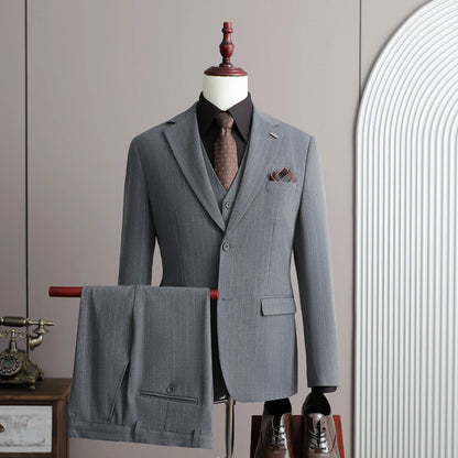 A Stylish and Cool Striped Casual Business Three-Piece Suit Set for the Autumn of 2025, a High-Quality Wedding Suit