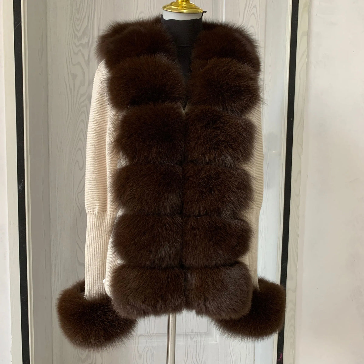 Women's Real Fox Fur Cardigan Jacket Spring and Autumn with Knitted Sweaters and Real Fox Fur Collar Women Raccoon Fur Cardigan