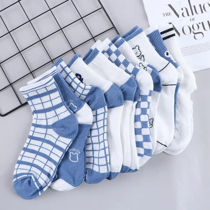 Comfortable Casual Fashion Autumn Cartoon Winter Cotton Sport Women Hosiery Middle Tube Socks Bear Socks Couple Socks