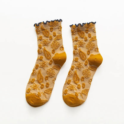 Harajuku Retro Vintage Frilly Ruffle Socks Women Korean Fashion Lace Flower Crew Socks Ethnic Japanese Kawaii Girls Cute Socks