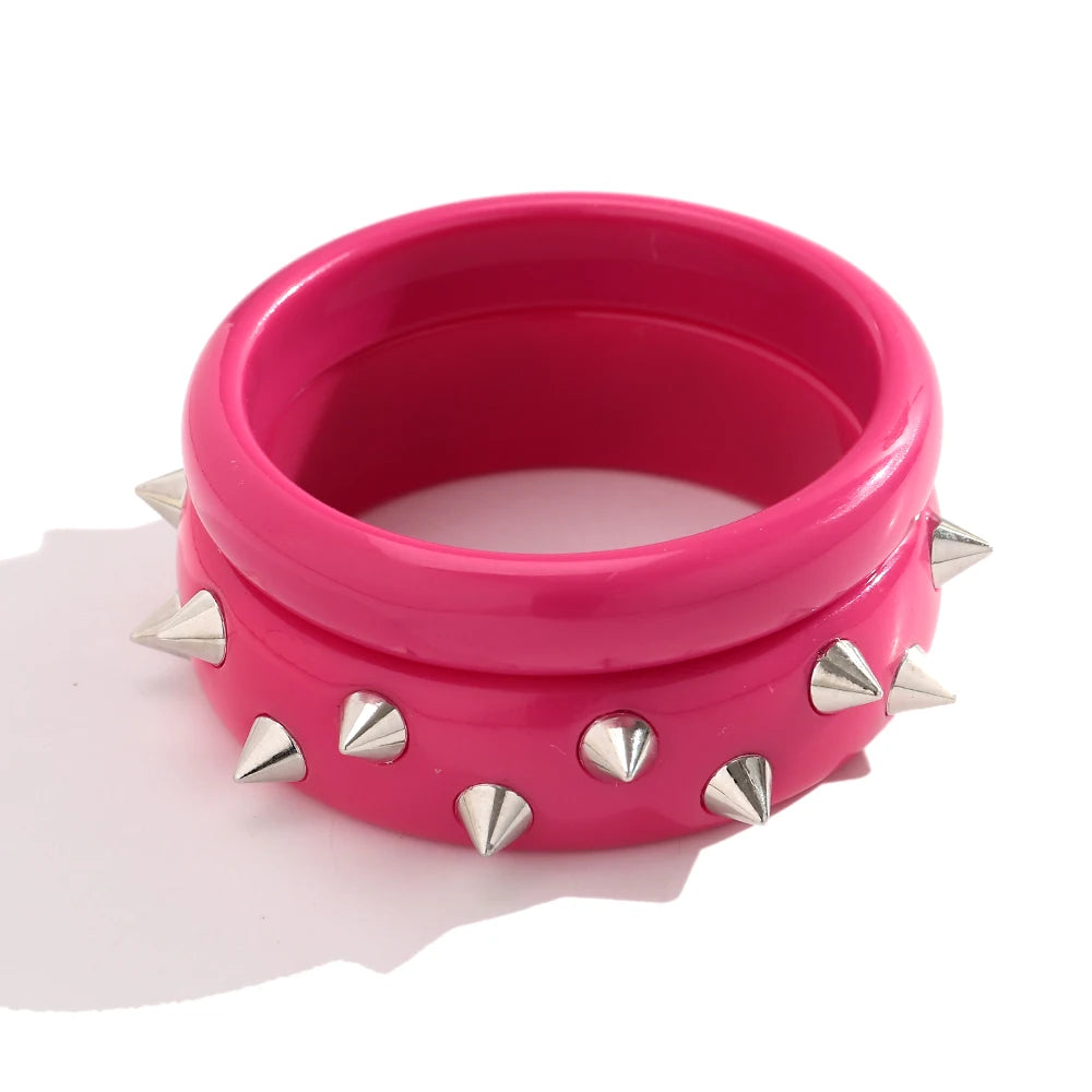 Fashion Pink Acrylic Rivets Round Bangle Bracelets for Women Novelty Geometric Chunky Cuff Bangles Y2K Jewelry Gifts Accessory