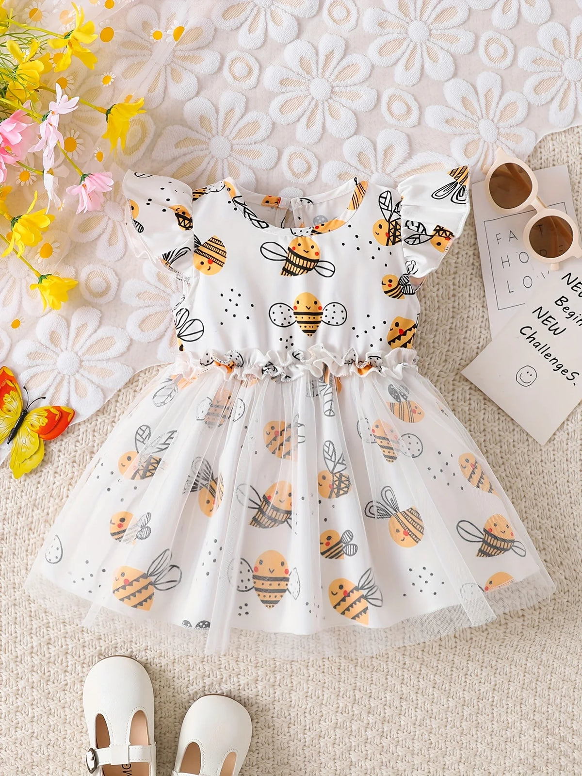 Single-Piece Baby Girl Casual Dress for Spring and Summer, Cute Style, Milk Silk, Fun Cartoon Bee Digital Print Pattern, Mesh Baby Girl Dress
