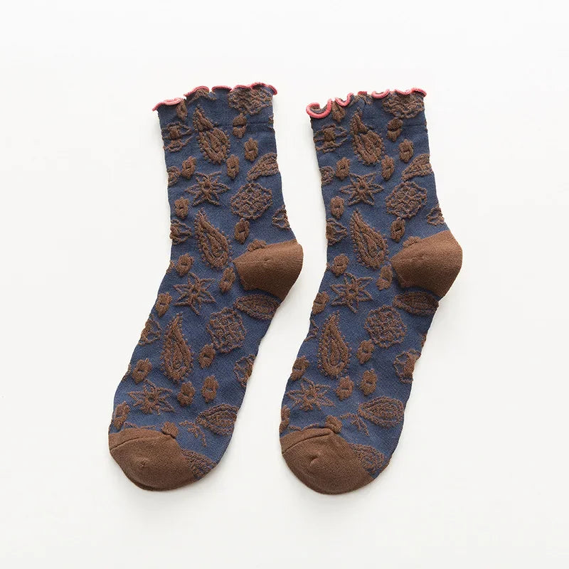 Harajuku Retro Vintage Frilly Ruffle Socks Women Korean Fashion Lace Flower Crew Socks Ethnic Japanese Kawaii Girls Cute Socks