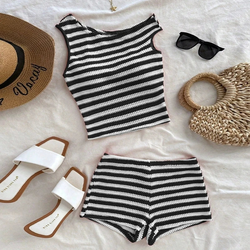 Women's Summer Short Two-piece Set New Vacation Style Striped Slim Fit Slim  Slimming Vest Hip Hugging Short Pants Set For Women