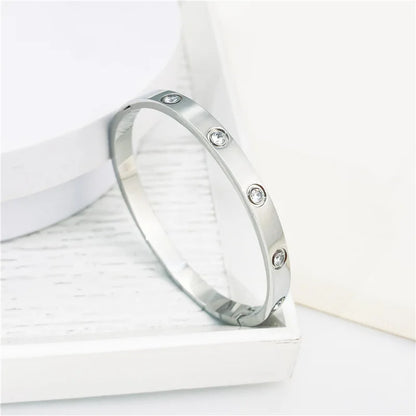 2023 New Design Gold Color Zircon And Cross Nut Nail Bracelet Gold & Bangle For Woman Stainless Steel Screw Brand Jewelry