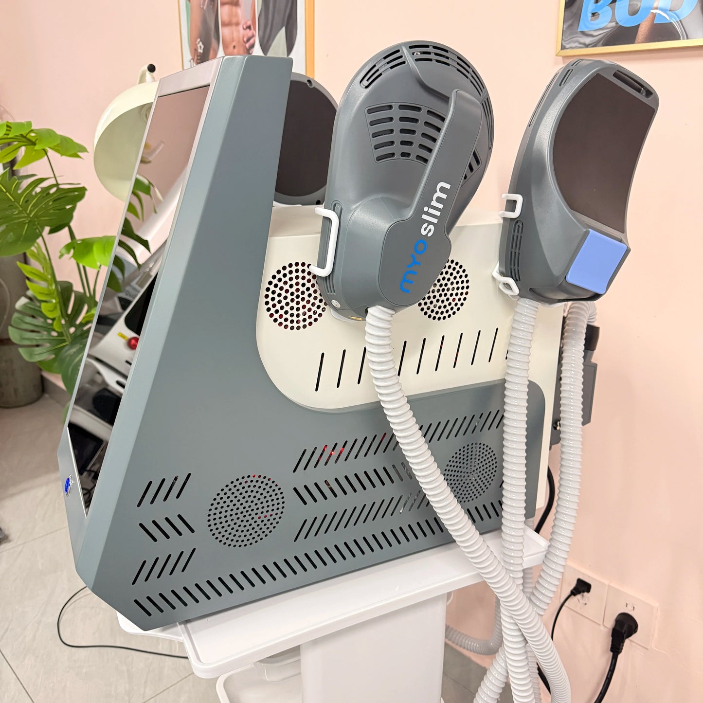 MYOslim Professional 6500W EMSZERO RF Body Slimming Sculpting Machine Muscle Building Fat Burning Equipped with Pelvic Cushion