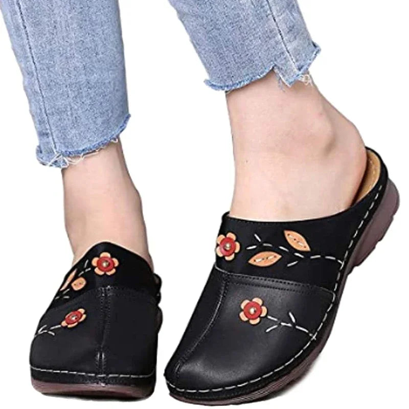 Women Clogs Sandals Wear-resistant Non-slip Soles Ladies Comfort Closed Toe Wedges Platform Shoes Soft Breathable Flower Slipper