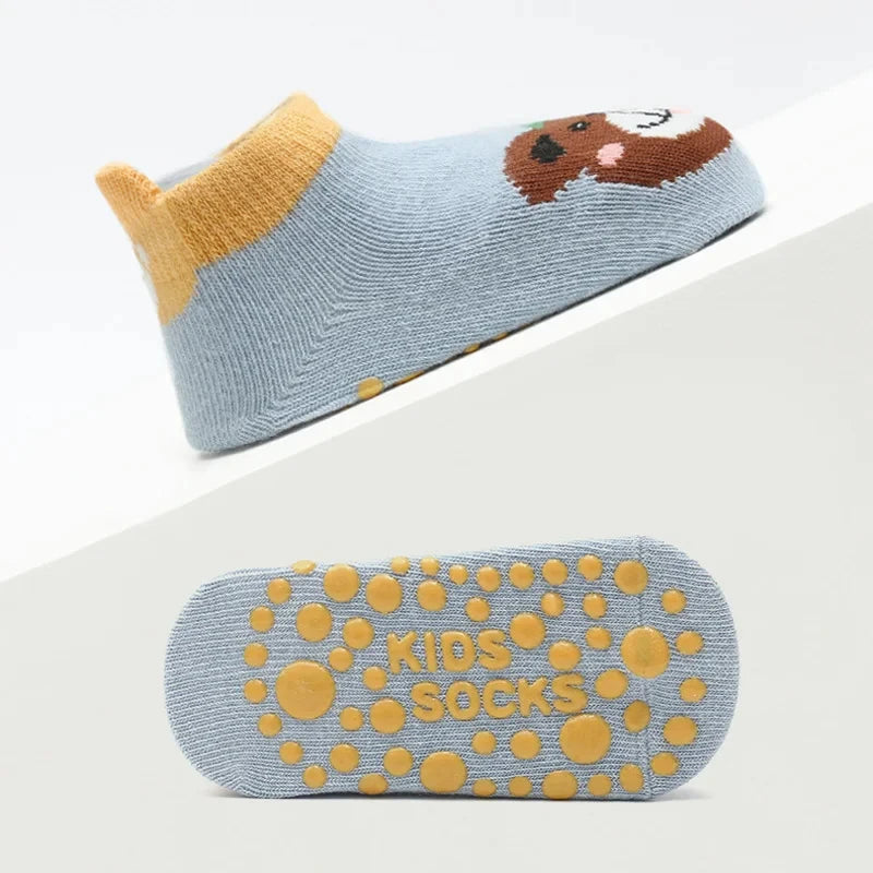 6 pairs of boys and girls' anti slip socks with cute cartoon animal patterns, comfortable and breathable baby floor socks