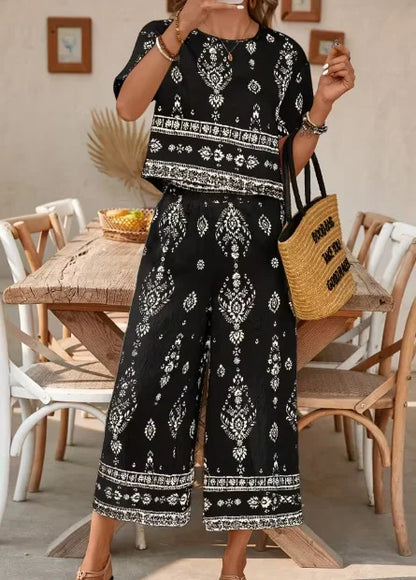 Women's Retro Ethnic Print Two-Piece Set Casual Short-Sleeved Top with 3/4 Length Pants Suit