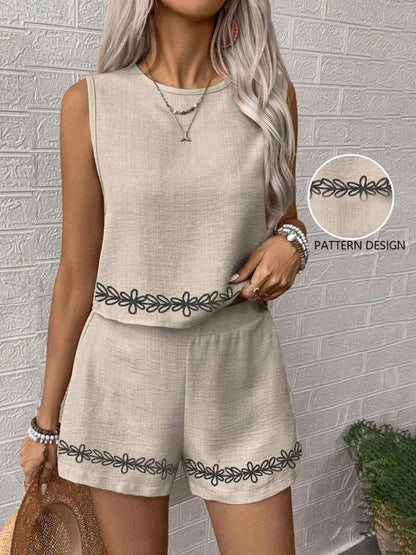 Spring and Summer Fashion Floral Print Sleeveless T-Shirt + Floral Shorts Two-Piece Set, Suitable for Daily Wear, Parties, and Vacation Outfits