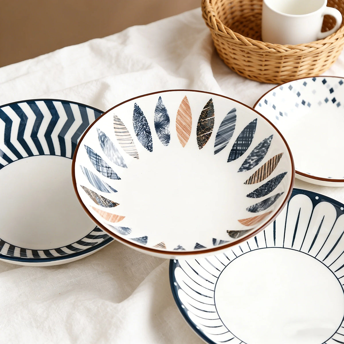 4-Piece Ceramic Plate，5.65in Simple Dipping Dishes.For Appetizers, Fruits, Desserts & Bone Spitting，Microwave & Dishwasher Safe