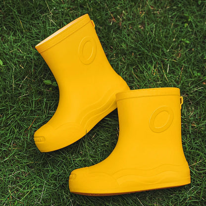 Lightweight rain boots for women, mid tube Japanese rain boots, anti slip, waterproof, wear-resistant thick soled rubber shoes,