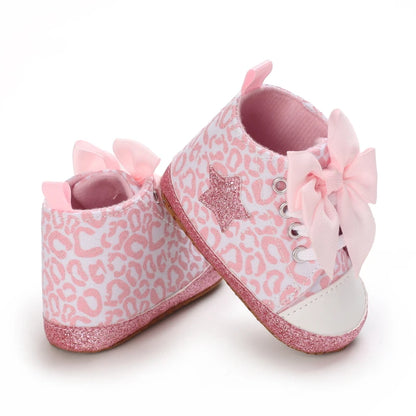Cute and classic pink themed casual flat shoes for baby girls, soft and comfortable baby walking shoes for 0-18 months