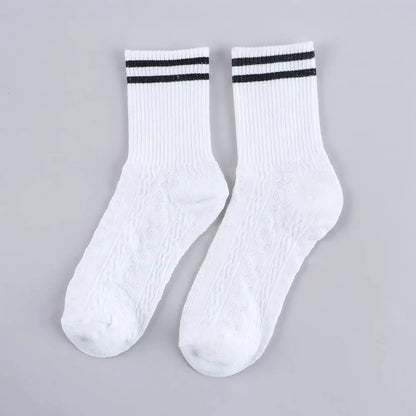 Comfortable Casual Fashion Autumn Cartoon Winter Cotton Sport Women Hosiery Middle Tube Socks Bear Socks Couple Socks