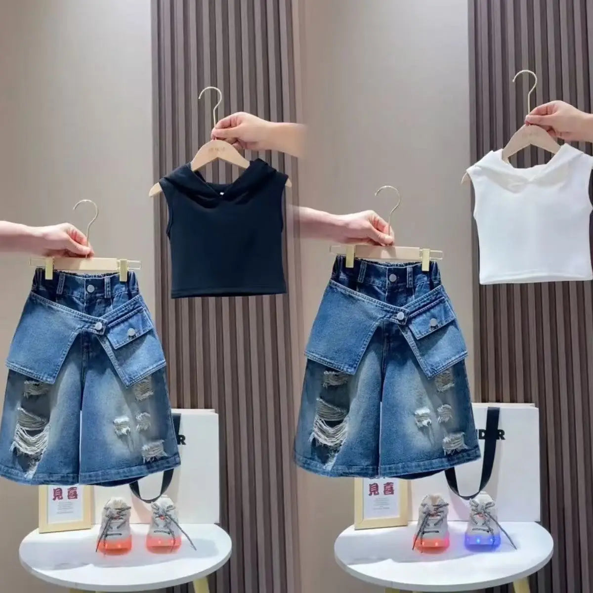Girls' Set 2026New Mid sized Children's Short sleeved T-shirt Children's Fashionable Girls' Cowboy Five point Shorts 2 piece Set