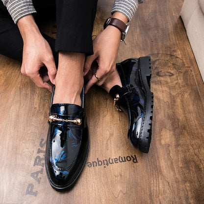 Men Dress Shoes Spring Autumn Slip on Patent Leather Male Loafers Pointed Toe Formal Shoe Large Size Flats Soft Luxury Mens Shoe