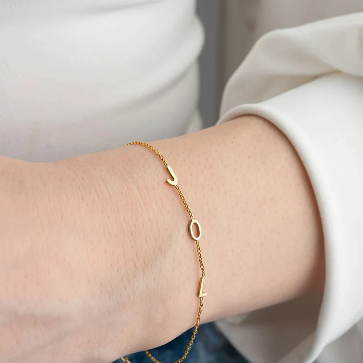 Lemegeton Customized Initial Bracelet with Symbol A-Z Letters Bracelets Stainless Steel Jewelry for Mom Mama Personalized Gifts