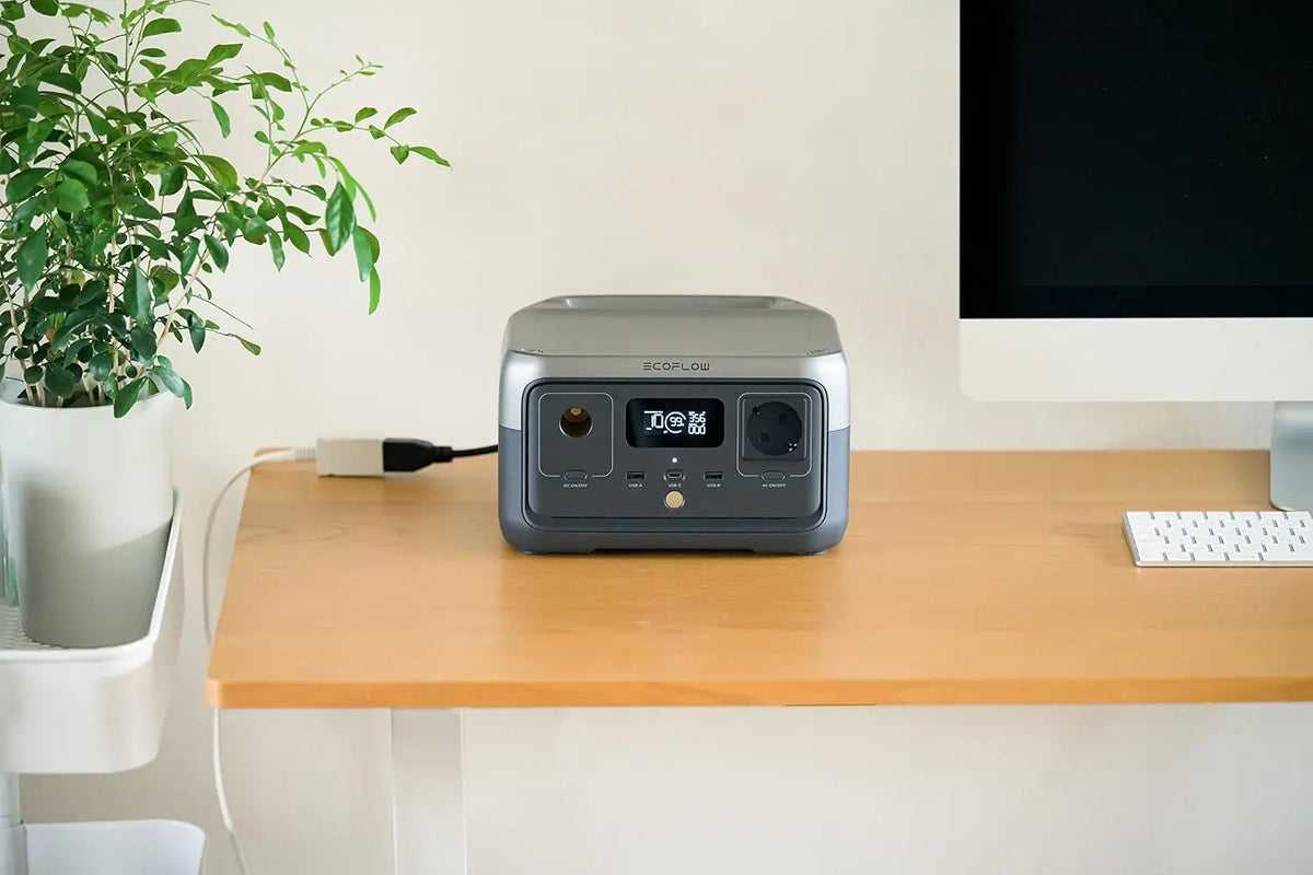 Portable Power Station RIVER 2, 256Wh 300W 1 Hr Fast Charging, LFP Battery,Up to 600W Solar Generator for Outdoor Camping/RVs