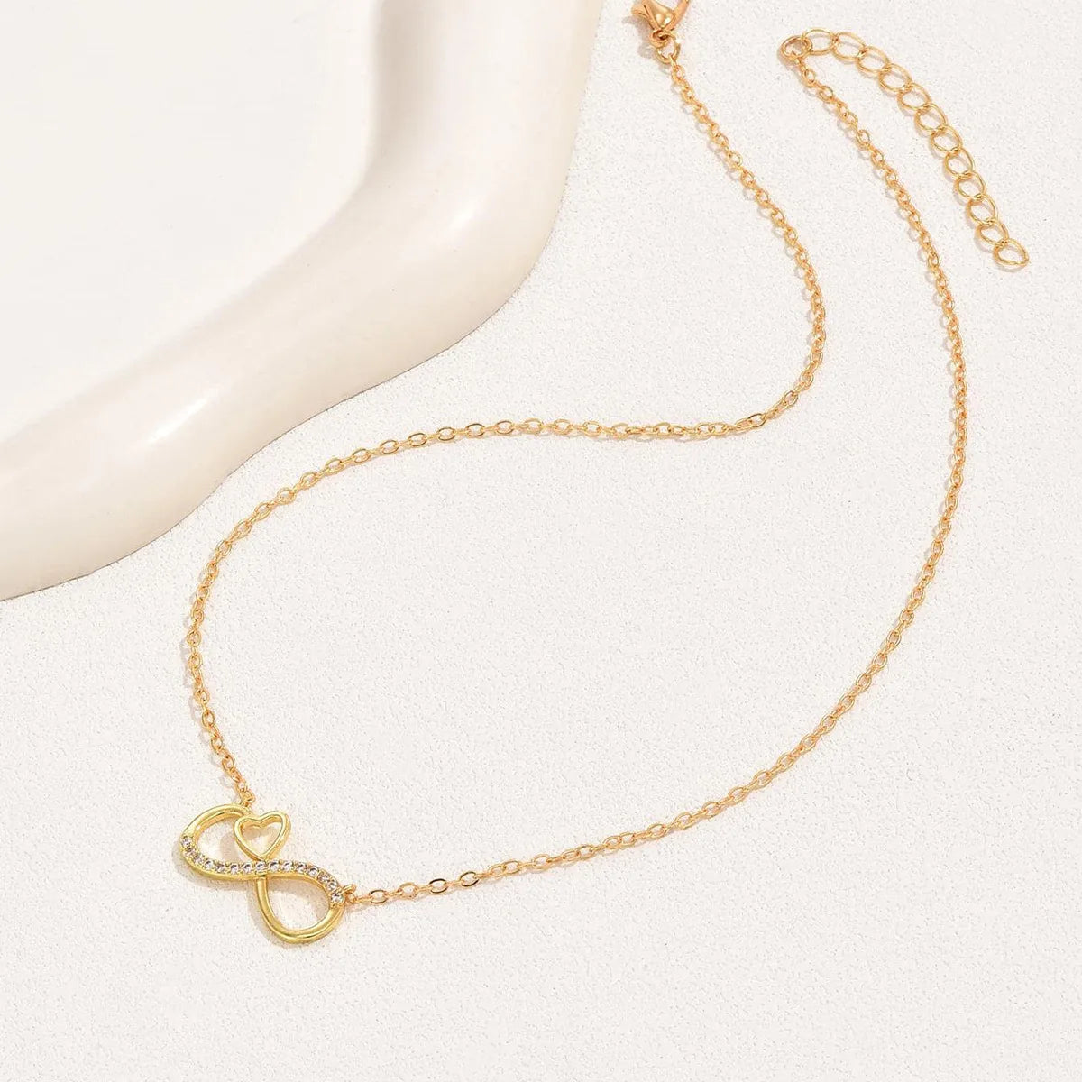Minimalist Infinity Heart Necklace For Women Shiny Zircon Inlaid Pendant Clavicle Chain Elegant Luxury Aesthetic Choker Daily Party Jewelry Valentine Birthday Gift