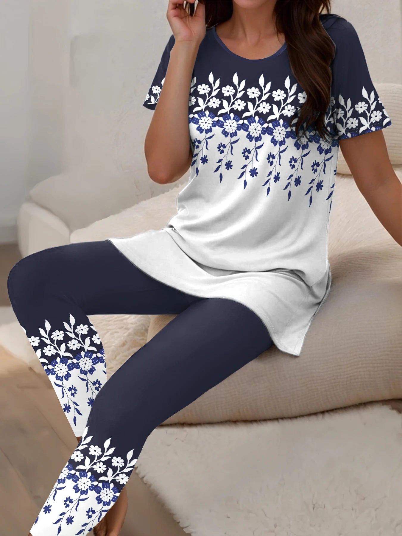 Plus Size Ladies Hit Casual Flower Color Printing Large Size Round-Necked Short-Sleeved T-Shirt Printed Pants Two-Piece Set