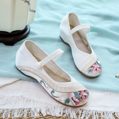 Embroidery Old Beijing Cloth Shoes Streetwear Embroidery Casual Vintage Cheongsam Autumn Sneakers Women Shoes Ethnic Style