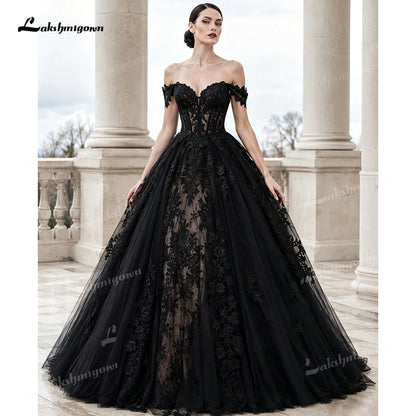 Gothic Victorian Off Shoulder Wedding Dress Black Lace Tulle Bridal Gowns Sweetheart Ball Gown Wedding Gowns Customized