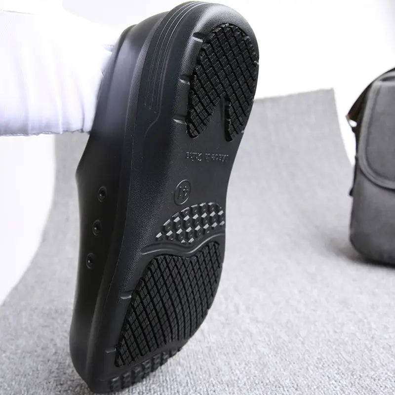 Non-Slip Chef Shoes for Both Men and Women - Lightweight and Comfortable Slip-On Wooden-Soled Shoes, Eva Upper + Waterproof/Non-Slip Rubber Sole - All-Weather Standing Work Shoes, Suitable for Kitchens, Hospitals, Restaurants