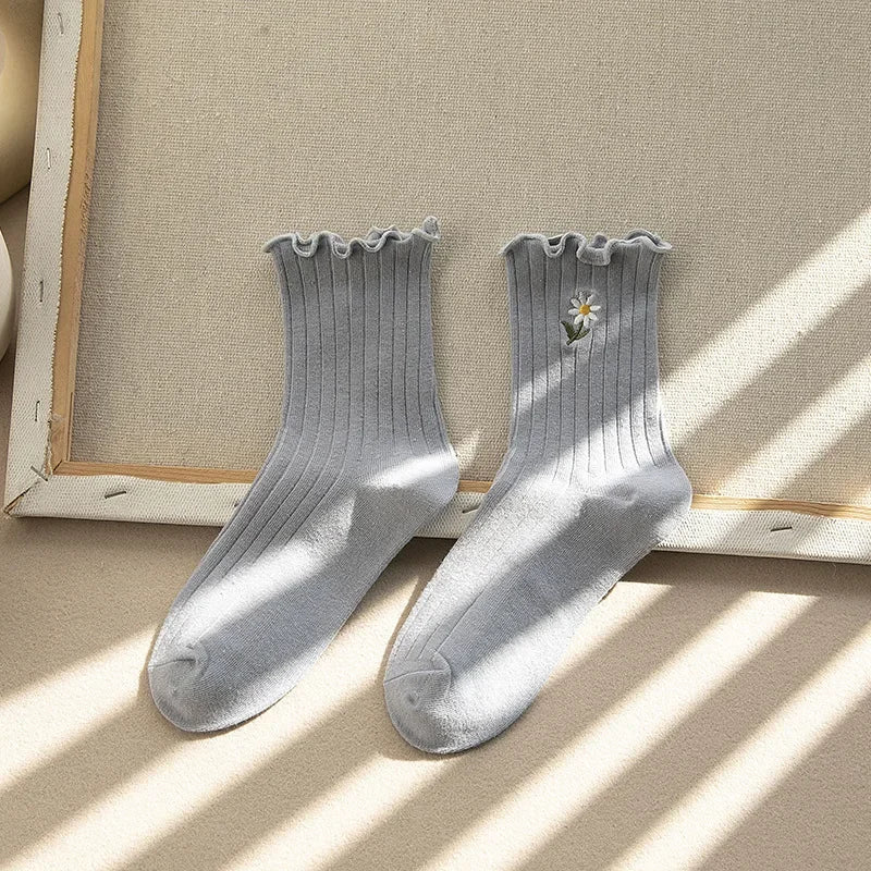 New Women Socks Korean Style Flower Trend Casual Cotton Socks Girls Frilly Ruffle Cute Sweet Breathable Kawaii Crew Socks Girls