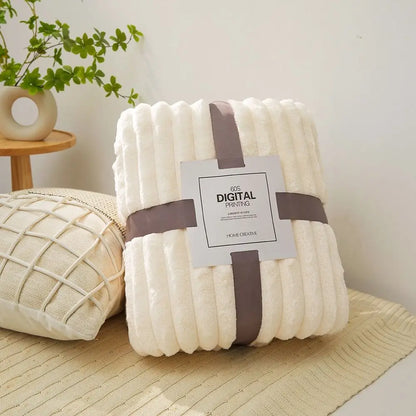 New Double Sided Warm Blanket Warm Skin-Friendly Throw Blanket Breathable Ultra Soft Bunny Blanket