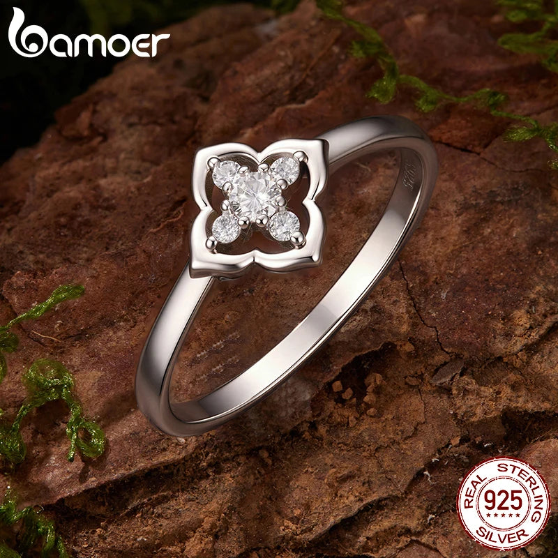 Bamoer Moissanite Four-Leaf Clover Ring Lucky 925 Sterling Silver D