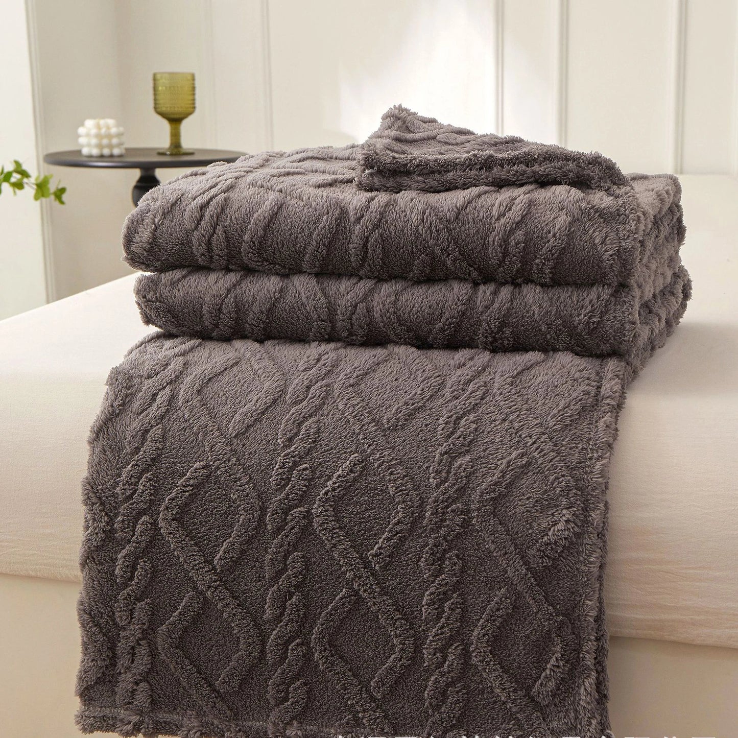 New Winter Coral Fleece Blankets Home Cozy Office Sofa Blanket Warm Nap Throw Blanket Travel Textile Fleece Thick Warm Blankets