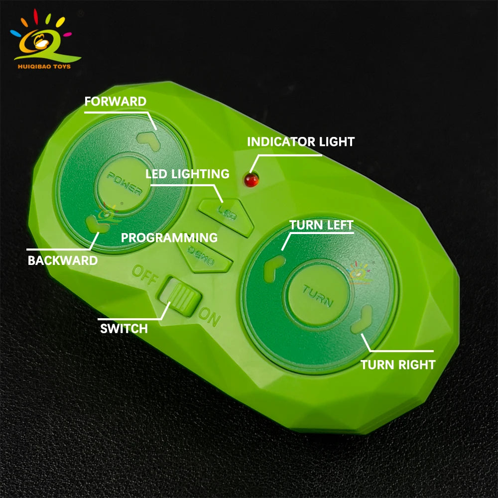 RCElectric Gecko Toy with Super Strong Suction for Wall Climbing, Colorful Lights, and 360° Rotation—A Creative Toy for Kids