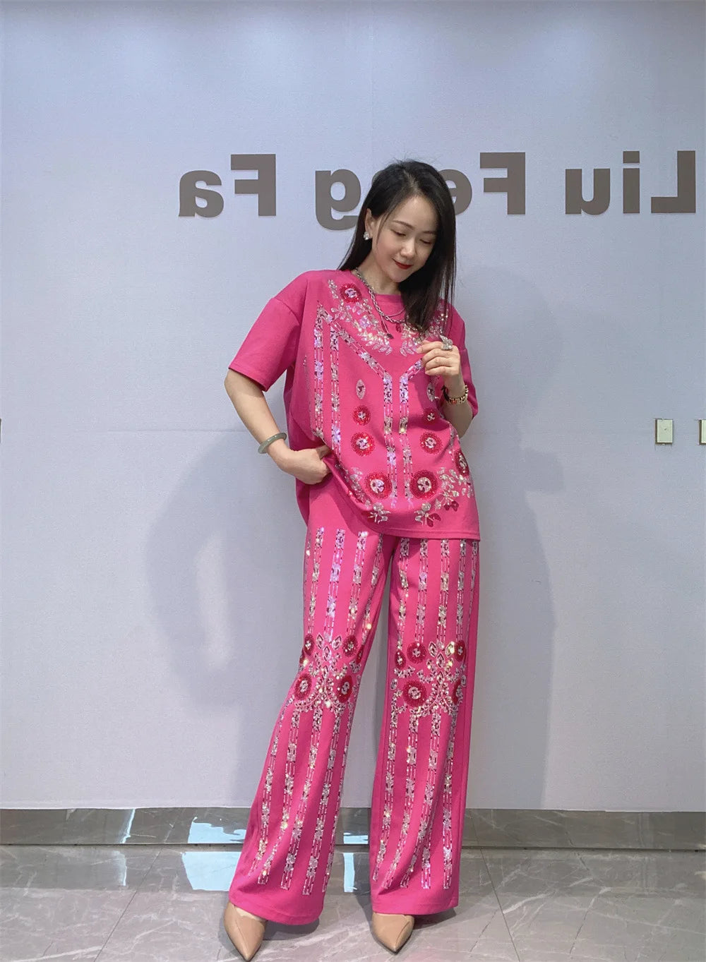 2026 Summer Sequins Flower Short Sleeve T Shirt & Wide Leg Pant Sets Woman 2 Piece Outfits Casual Matching Sets Bust118cm