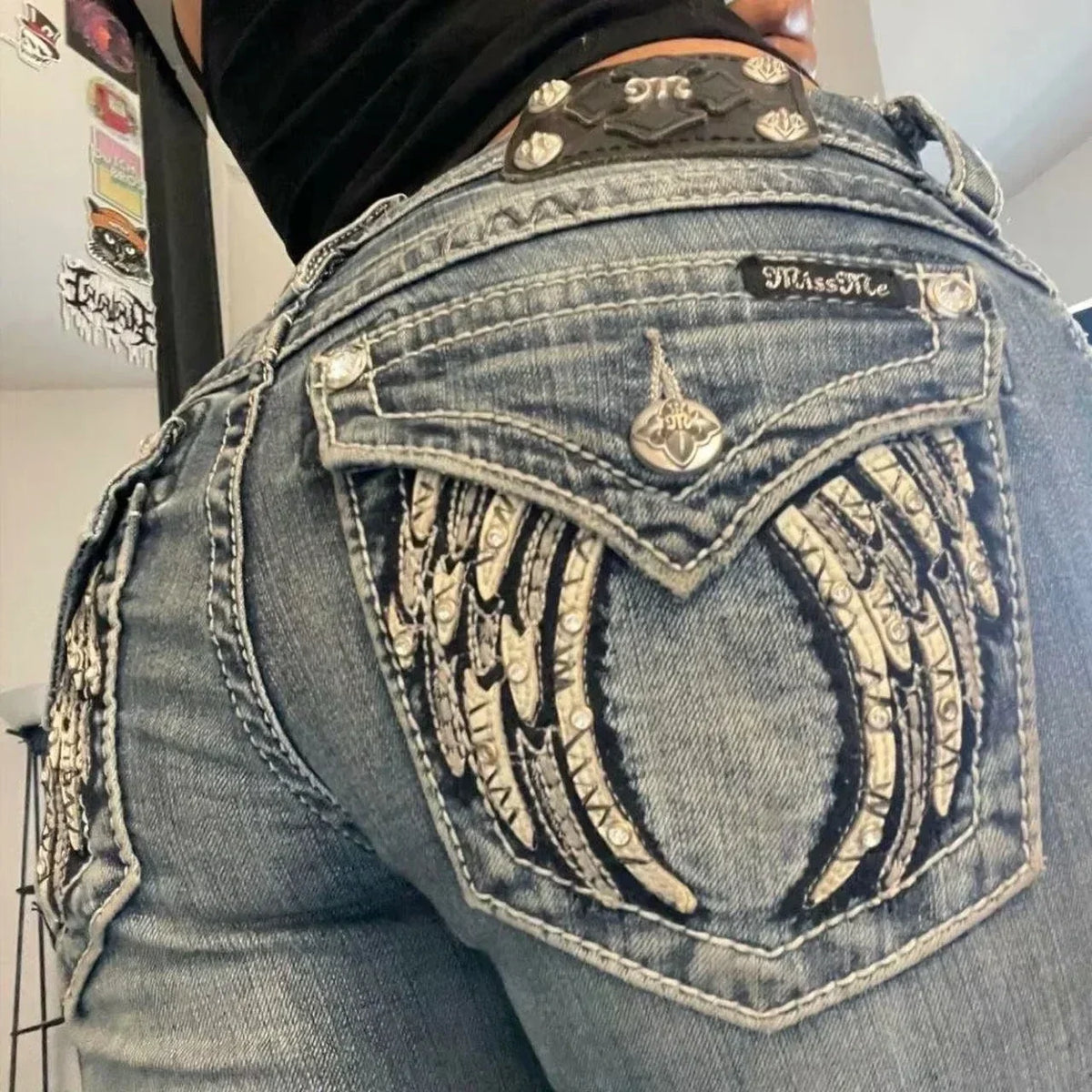 Women Bling Rhinestone Jeans Wings Pocket Embroidered Vintage Y2K Streetwear Hip Hop Dark Wash Cargo Denim Pants Fashion Trouser