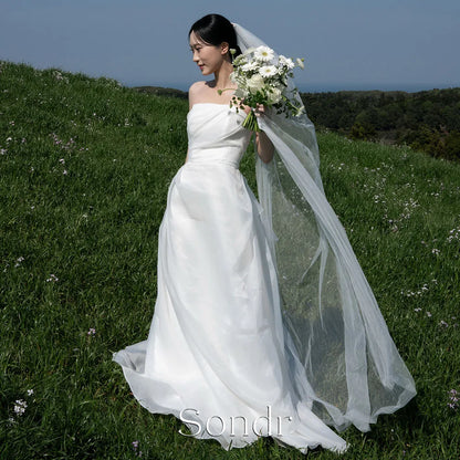 Sondr Elegant Ivory Organza Korean Wedding Snap Dress Strapless Puffy A Line Bridal Gowns Floor Length Outdoor Photography Gown