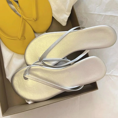 2026 new Spring/summer/women slippers candy-colored beach sandals outdoor wild fashion ladies flip flops