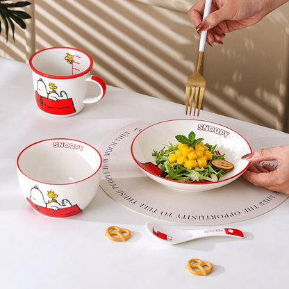 New 4 Pcs Cute Cartoon Snoopy Ceramic Tableware Gift Box Set Cup Spoon Bowl Plate Heatable Beautiful Tableware Kid Birthday Gift