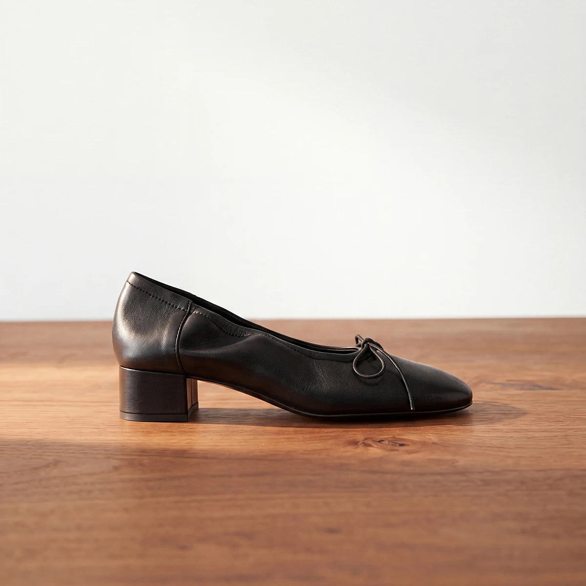 Genuine Leather Pumps Women Bowknot Low Heels Elegant Chunky Heel Office Ladies Dress Shoes Comfortable Slip On Smart Shoes 2026