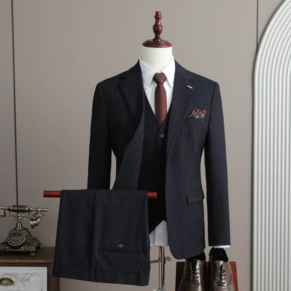 A Stylish and Cool Striped Casual Business Three-Piece Suit Set for the Autumn of 2025, a High-Quality Wedding Suit