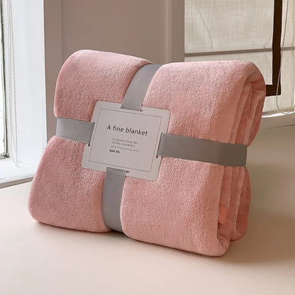 Luxury Flannel Travel Blanket for Airplane Lightweight Office Nap Soft Blanket Non-shedding and Colorfast Multi-purpose Blankets