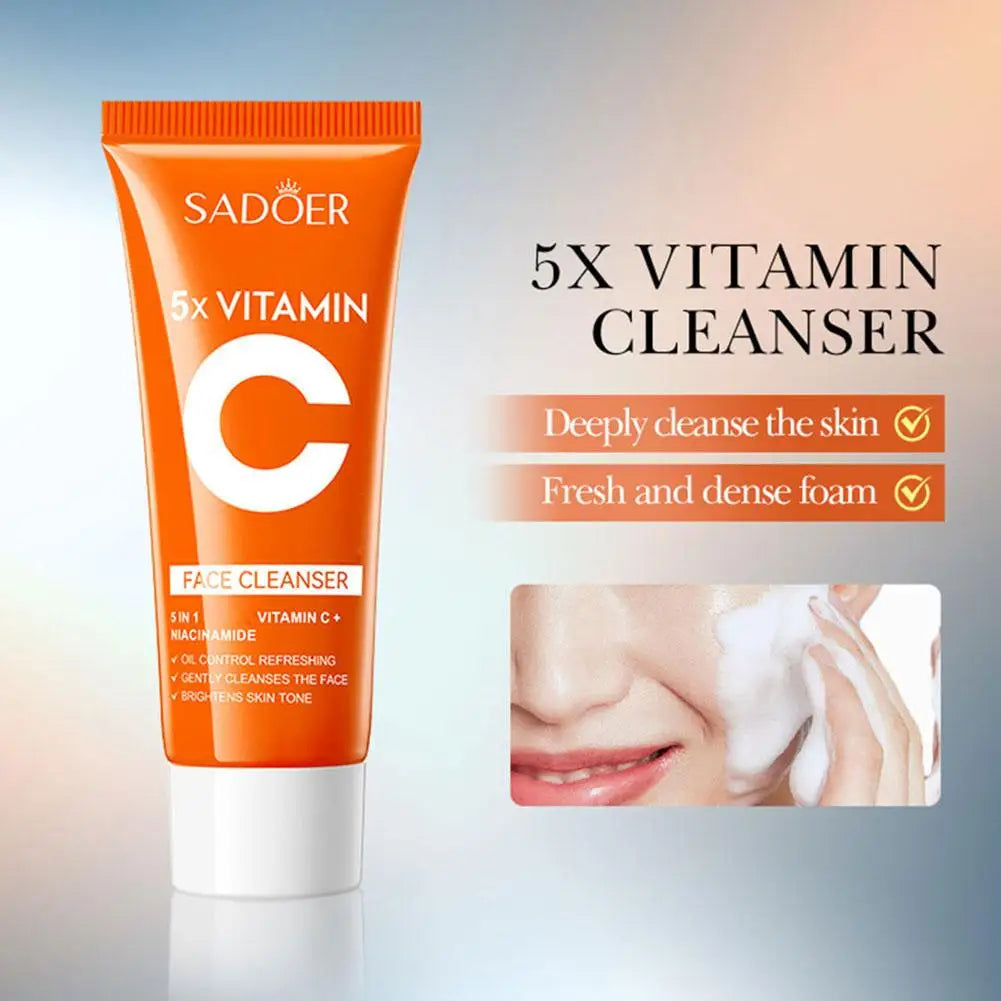 5pcs Vitamin C Skincare Set Travel Portable Face Cream Toner Cleanser and Serum Essence Moisturizing Refreshing Rejuvenate New