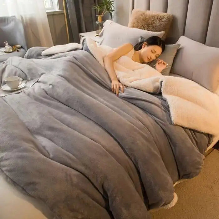 Double-Sided Wool Throw Blanket - White Dark Gray Warm Queen Duvet Cover For Winter, Ideal For Camping & Bedspreads