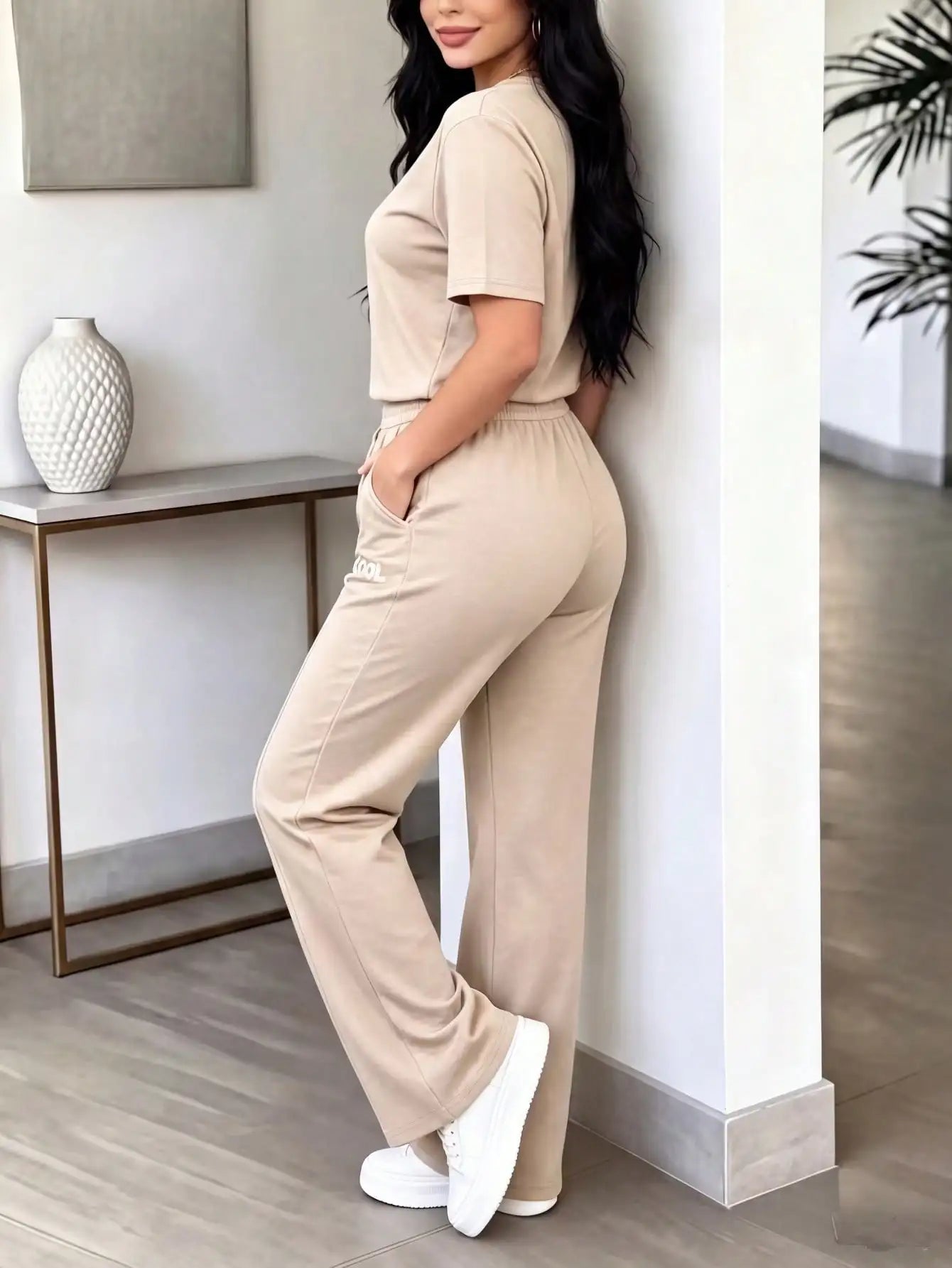 mer Women's New Style Set: Personalized Letter Print Round Neck Short Sleeve T-shirt with High-Waisted Drawstring Straight Pants Two-Piece Set