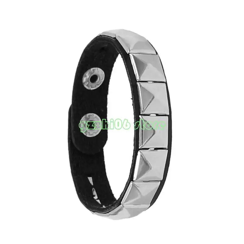 T5UF Stylish Punk Rock Bracelet Square Rivets Punk Wristband Trendy Gothic Jewelry Suitable for Individuality and Comfort