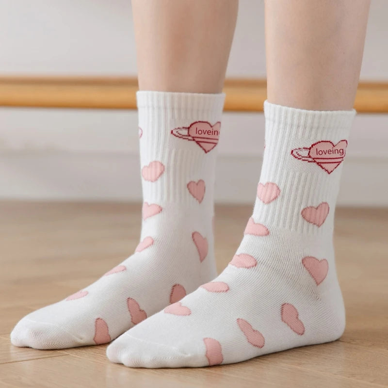 New Women Socks Cute Love With Heart Print Sock Cotton Harajuku Vintage Happy Female Dots Heart Kawaii Sox White Pink Crew Sock