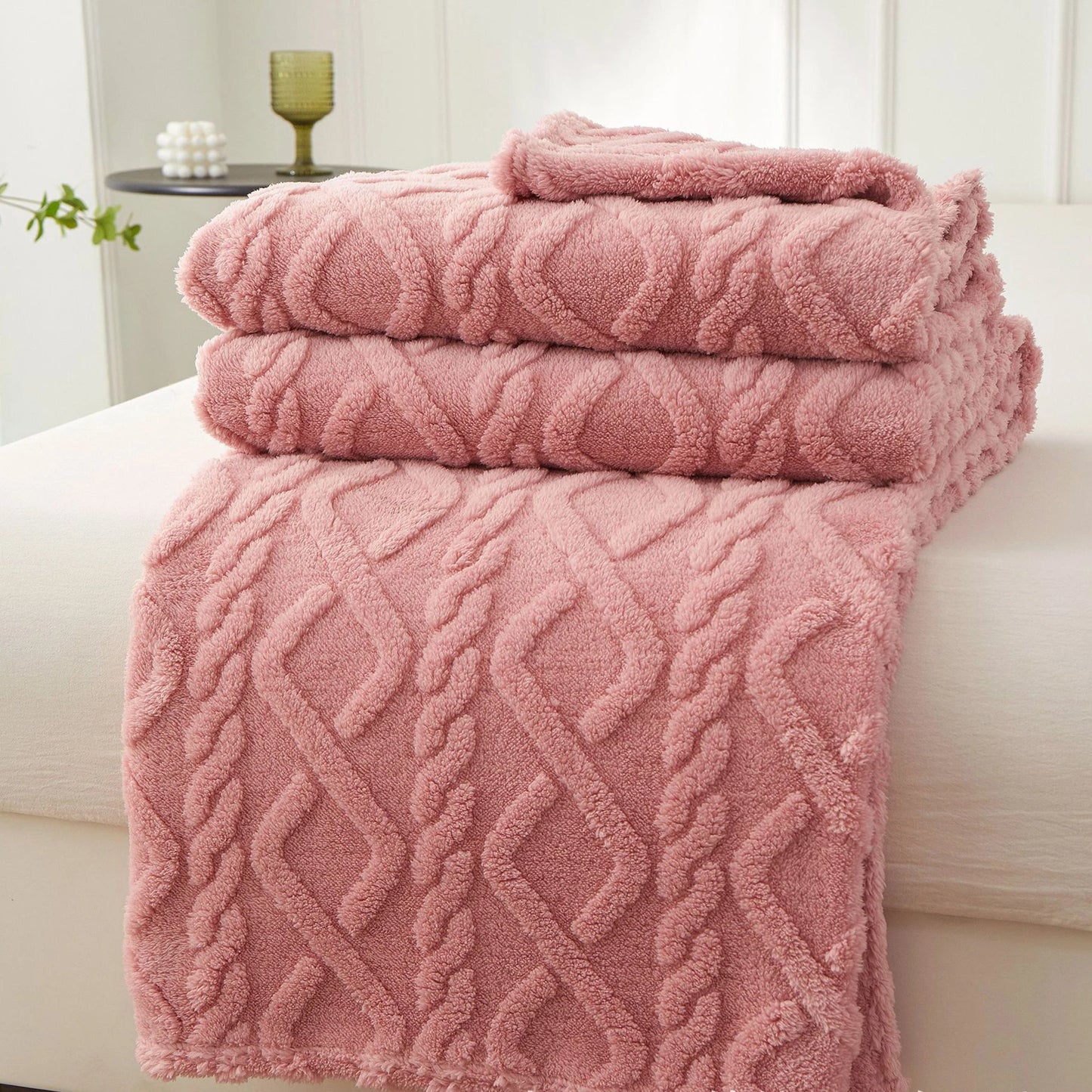 New Winter Coral Fleece Blankets Home Cozy Office Sofa Blanket Warm Nap Throw Blanket Travel Textile Fleece Thick Warm Blankets