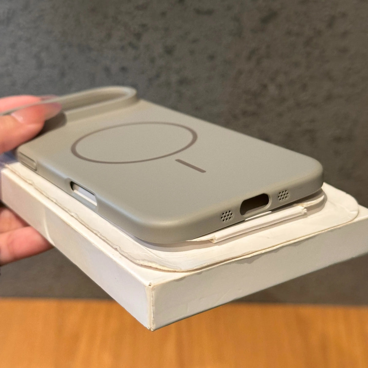 Luxury Matte For Magsafe Charge Magnetic Case for iPhone 17 Air 16 15 14 Plus 13 12 Mini Pro Max 11 Hard Shockproof Bumper Cover