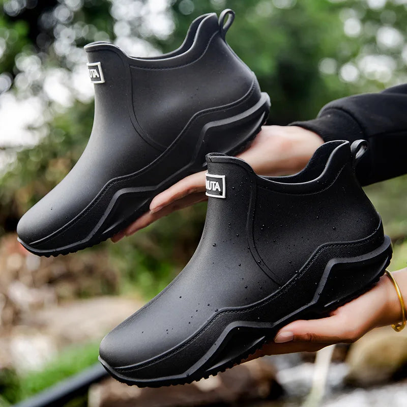 2026 new Low-cylinder Rain Shoes for Men and Women: Outdoor Fishing Waterproof Shoes, Stylish Style for Outdoor Wear, Rain Boots